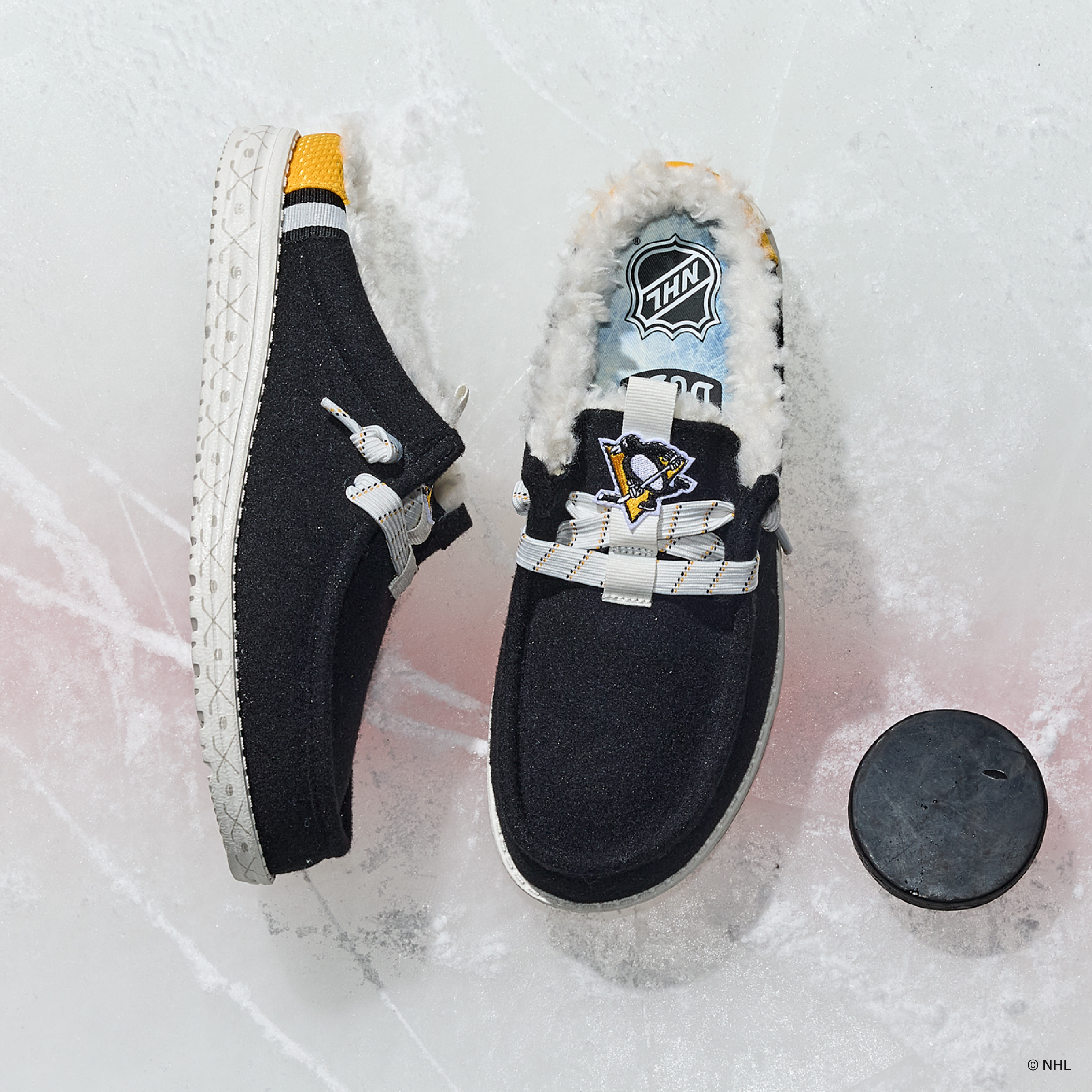 NHL Pittsburgh Penguins Wally Slip - Black/Yellow - Image 7