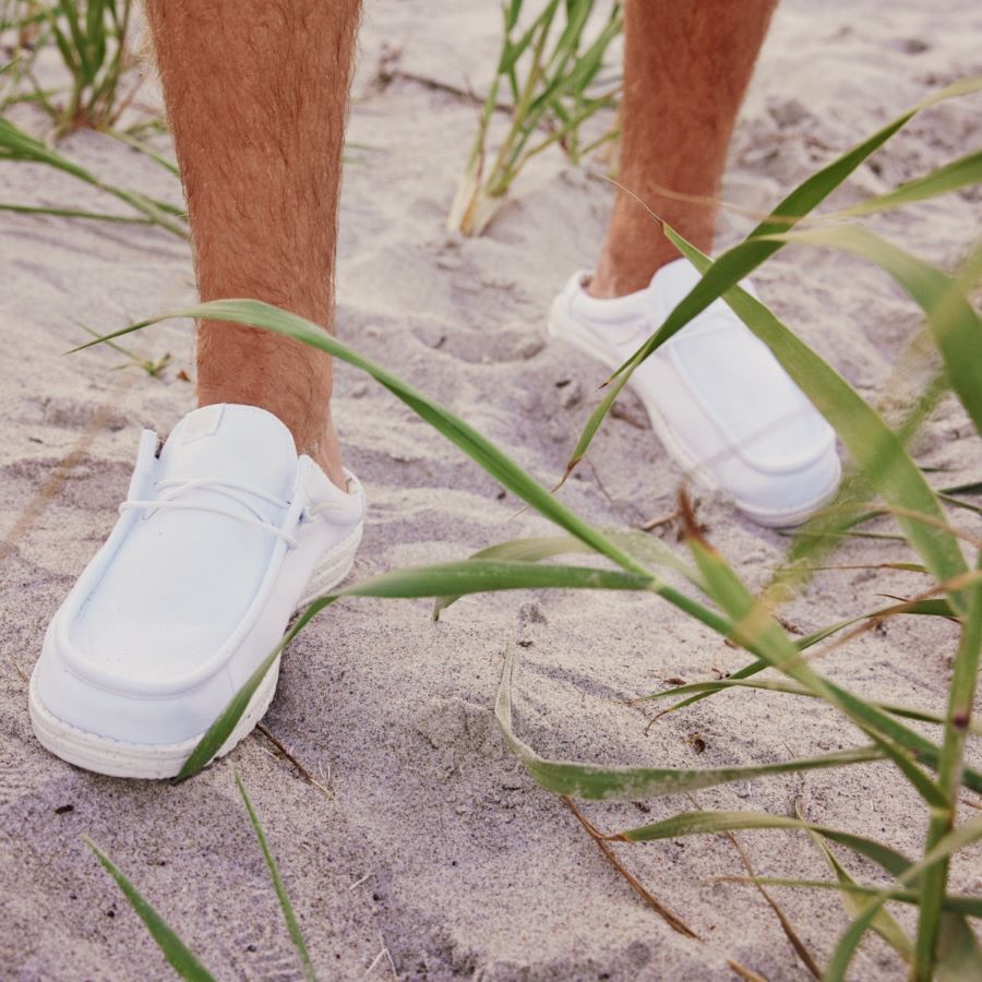 Alternative view of Wally Slip Stretch Canvas - White/White